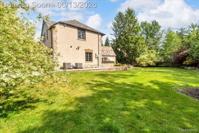 19475 Argyle Crescent, Detroit, MI 48203