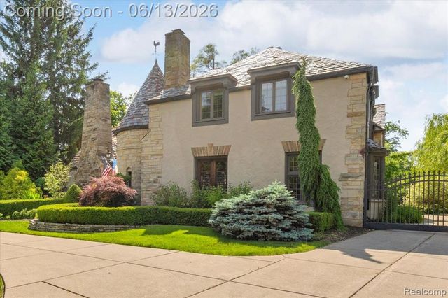 19475 Argyle Crescent, Detroit, MI 48203