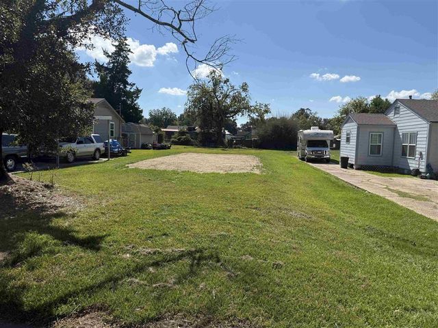 2022 4Th St Street, Lake Charles, LA 70601