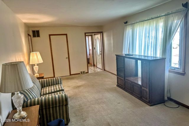 371 17th Avenue, Brick, NJ 08724