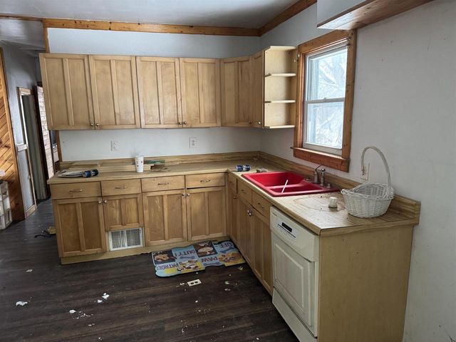 6644 W State Road 81, Beloit, WI 53511