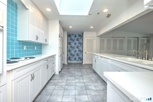 136 Hawthorne Drive, Fairfield, CT 06825