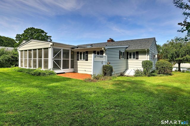 136 Hawthorne Drive, Fairfield, CT 06825