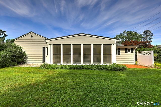 136 Hawthorne Drive, Fairfield, CT 06825