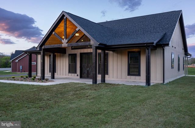 70 MIDLAND CT, Martinsburg, WV 25403