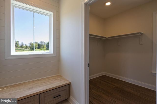 70 MIDLAND CT, Martinsburg, WV 25403