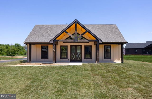 70 MIDLAND CT, Martinsburg, WV 25403