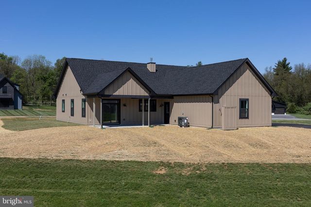 70 MIDLAND CT, Martinsburg, WV 25403
