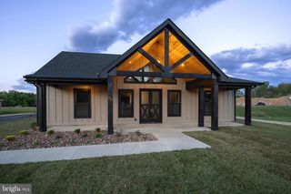 70 MIDLAND CT, Martinsburg, WV 25403
