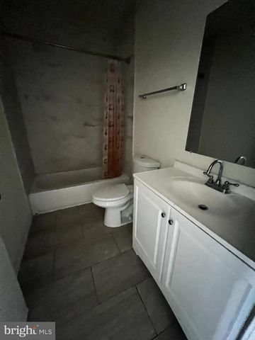 2125 S 13TH ST, Philadelphia, PA 19148