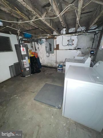 2125 S 13TH ST, Philadelphia, PA 19148