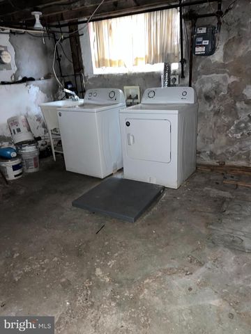 2125 S 13TH ST, Philadelphia, PA 19148