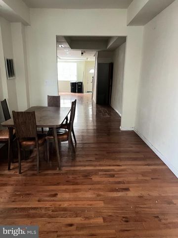 2125 S 13TH ST, Philadelphia, PA 19148