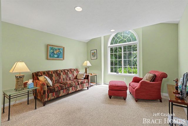 2336 Forest Trail Circle, Fennville, MI 49408