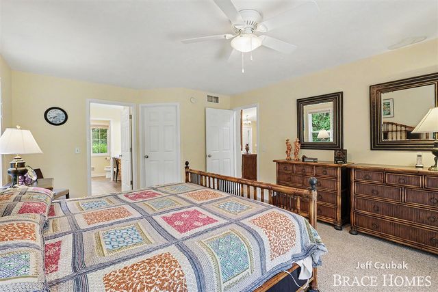 2336 Forest Trail Circle, Fennville, MI 49408