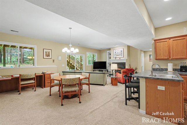 2336 Forest Trail Circle, Fennville, MI 49408