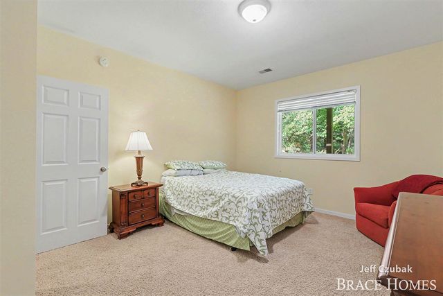 2336 Forest Trail Circle, Fennville, MI 49408