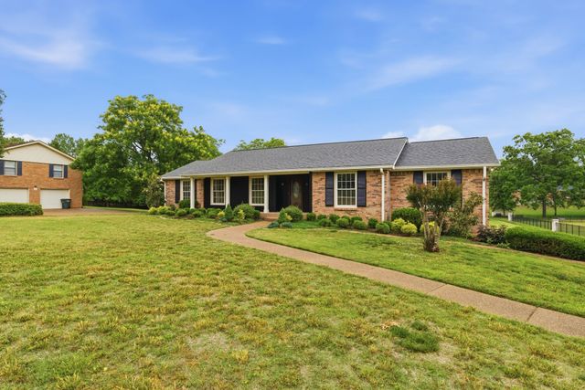 213 Rising Sun Ln, Old Hickory, TN 37138
