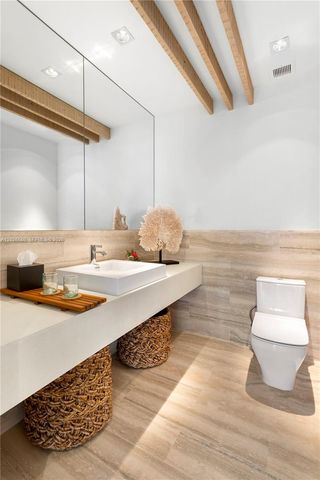 102 24th Street PH1706, Miami Beach, FL 33139