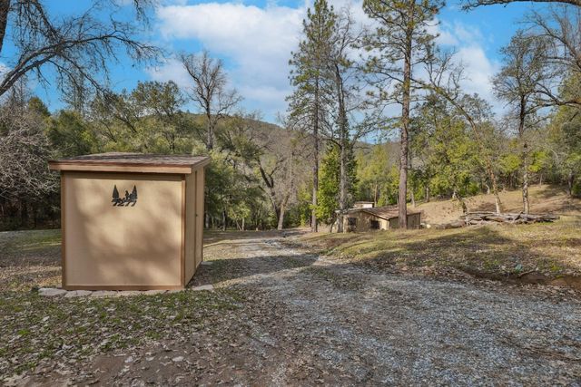 7277 Red Ant Rd, Somerset, CA 95684