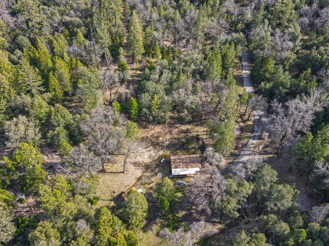 7277 Red Ant Rd, Somerset, CA 95684