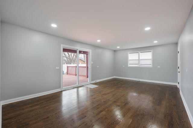 7944 Harrison Avenue, Munster, IN 46321