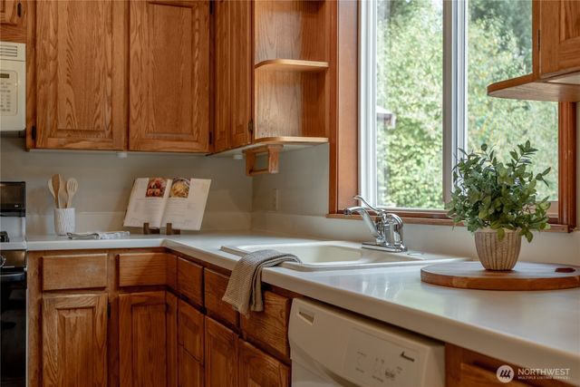 20006 68th Avenue NE, Kenmore, WA 98028