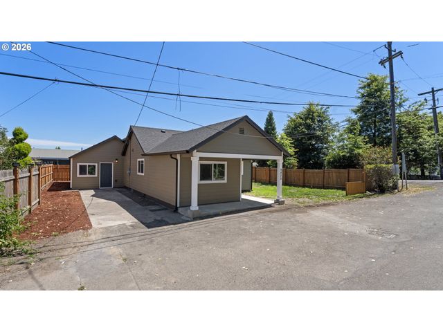 9400 Ne GERTZ Ct, Portland, OR 97211