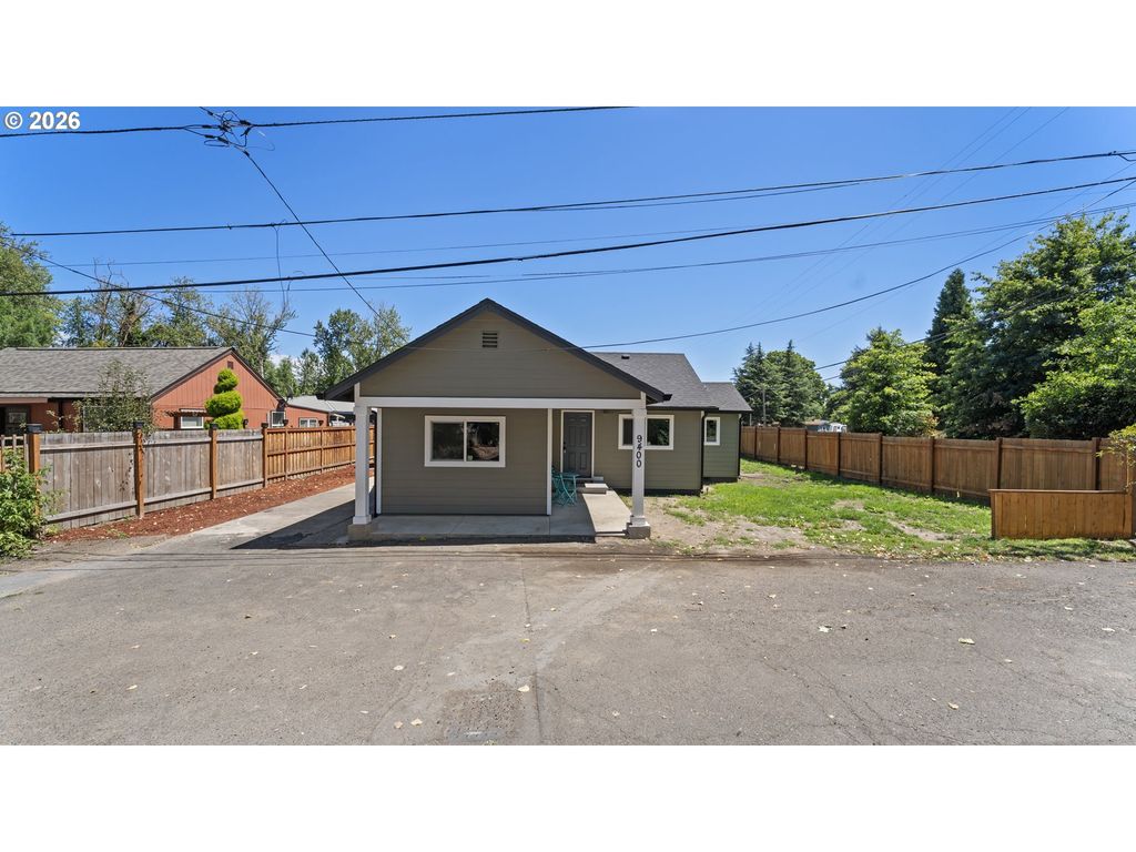 9400 Ne GERTZ Ct, Portland, OR 97211