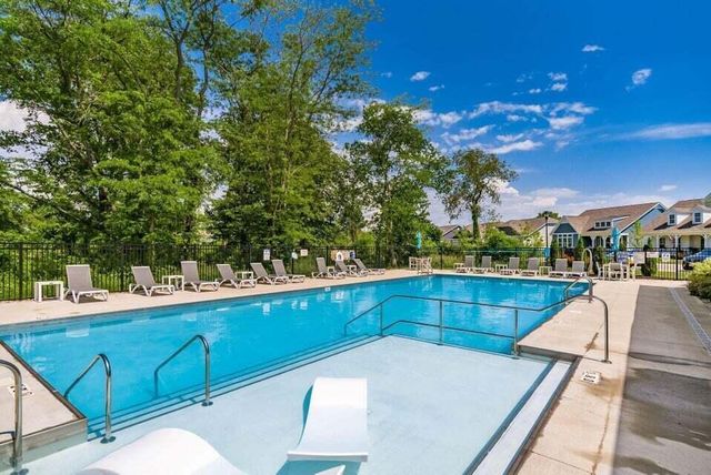 205 Honeywood Drive S, Galena, OH 43021
