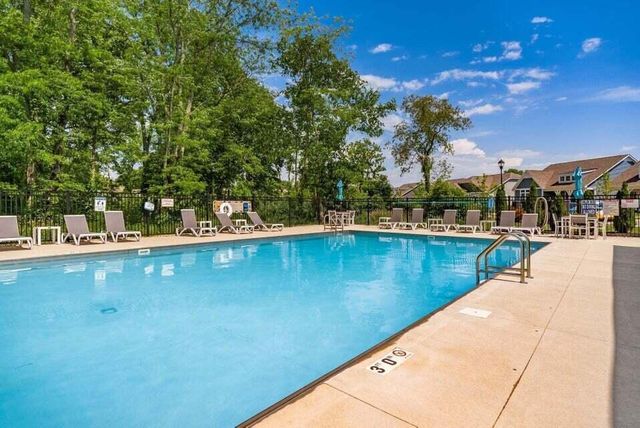 205 Honeywood Drive S, Galena, OH 43021