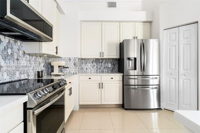 5449 White Sands Cv, Lake Worth, FL 33467
