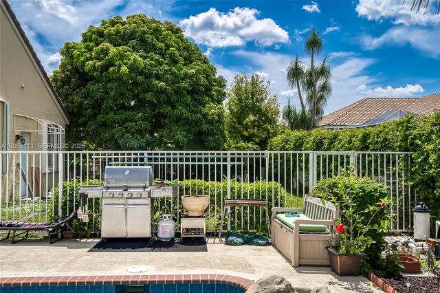 5449 White Sands Cv, Lake Worth, FL 33467