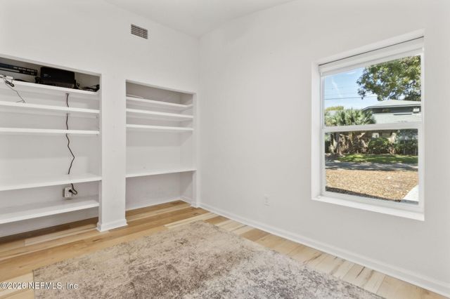 2025 ART MUSEUM Drive, Jacksonville, FL 32207