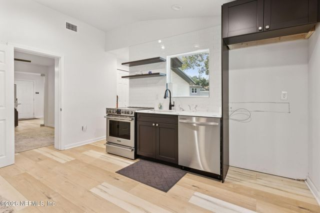 2025 ART MUSEUM Drive, Jacksonville, FL 32207