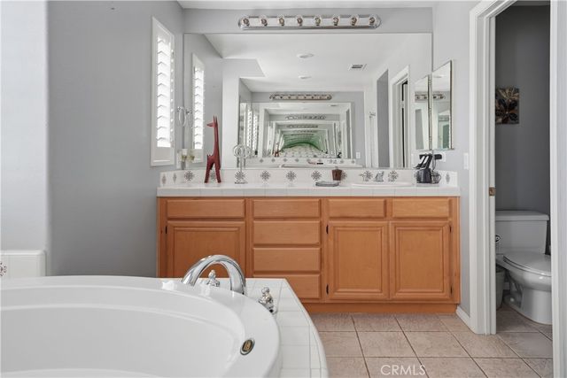 21825 Carol Court, Saugus, CA 91390