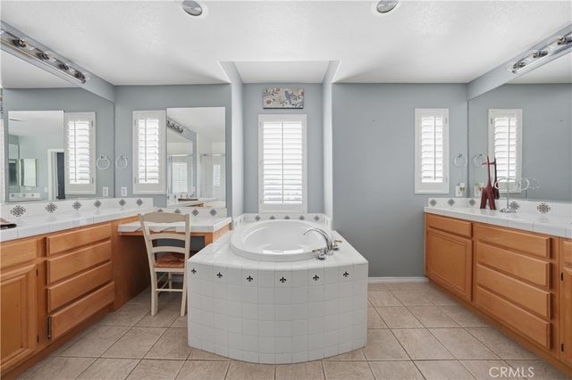 21825 Carol Court, Saugus, CA 91390