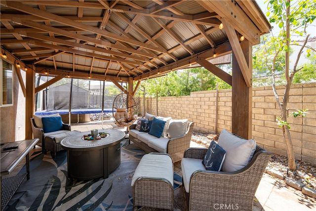 21825 Carol Court, Saugus, CA 91390