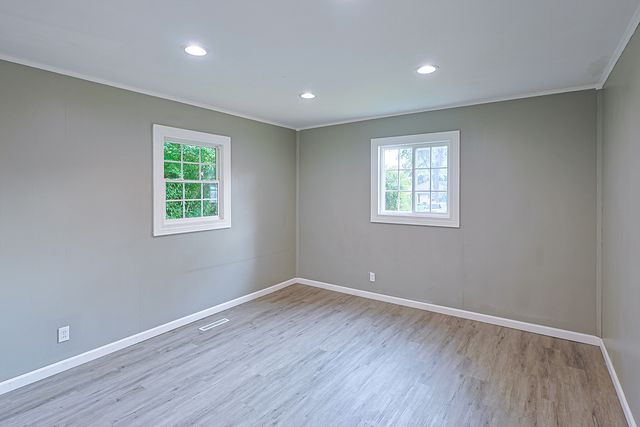 716 Navajo Drive, Carpentersville, IL 60110
