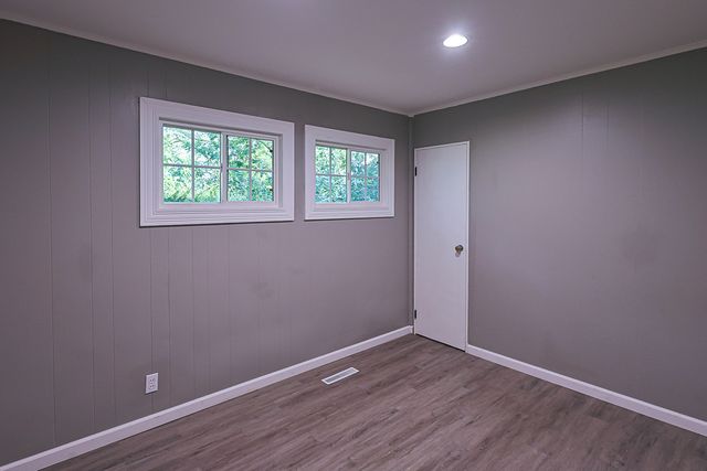 716 Navajo Drive, Carpentersville, IL 60110
