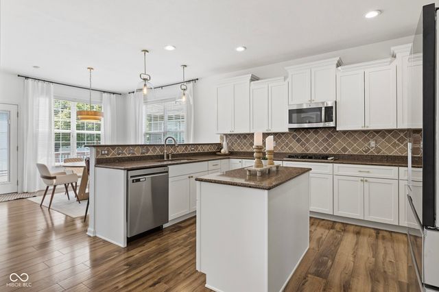12347 Twyckenham Drive, Fishers, IN 46037