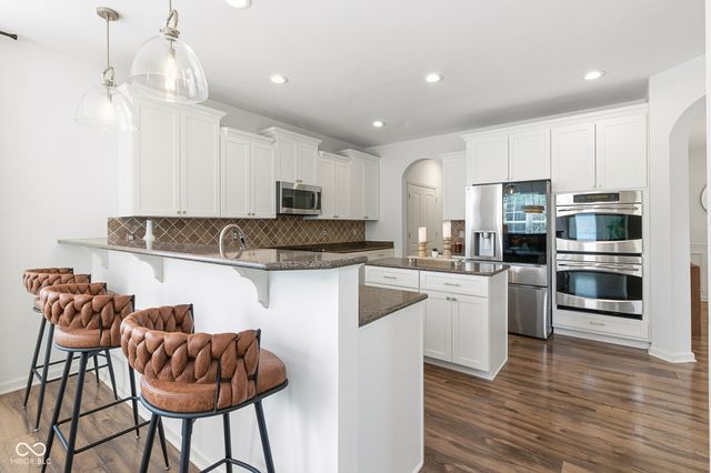 12347 Twyckenham Drive, Fishers, IN 46037
