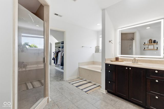 12347 Twyckenham Drive, Fishers, IN 46037