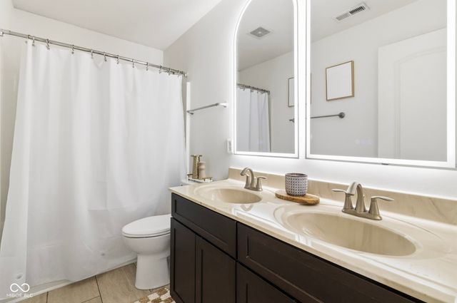 12347 Twyckenham Drive, Fishers, IN 46037