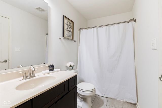 12347 Twyckenham Drive, Fishers, IN 46037