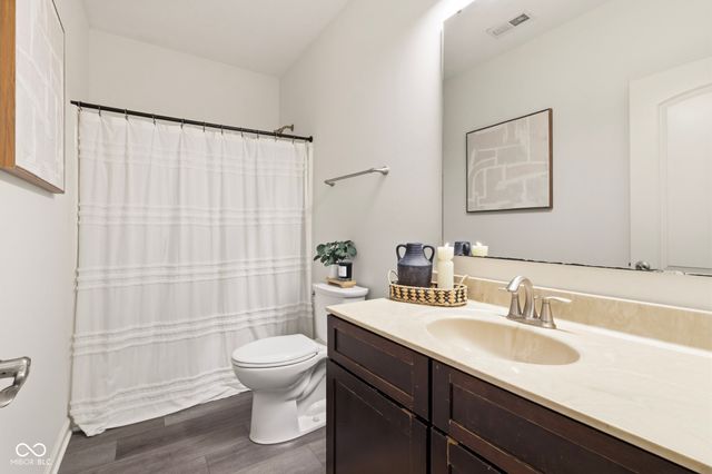 12347 Twyckenham Drive, Fishers, IN 46037