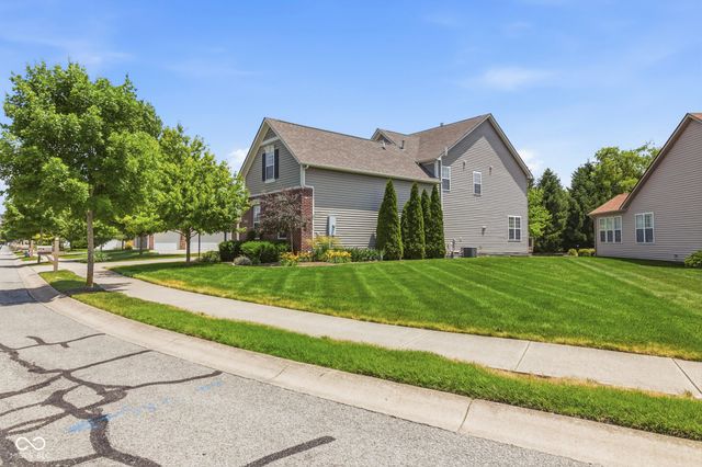 12347 Twyckenham Drive, Fishers, IN 46037