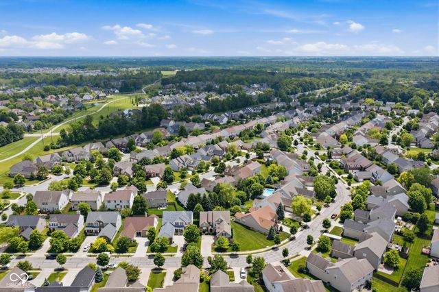 12347 Twyckenham Drive, Fishers, IN 46037