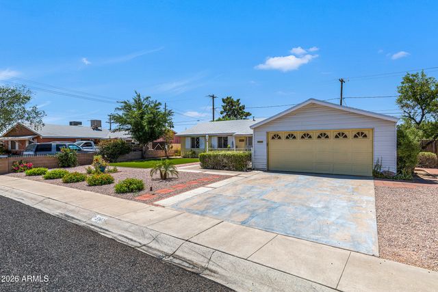 3907 W State Avenue, Phoenix, AZ 85051