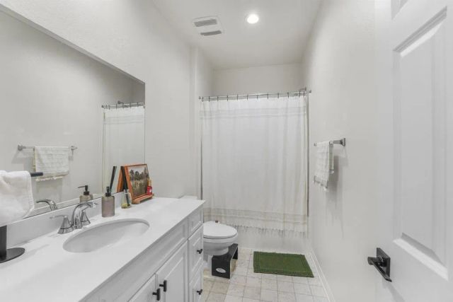 28358 Hopscotch Drive, Menifee, CA 92585